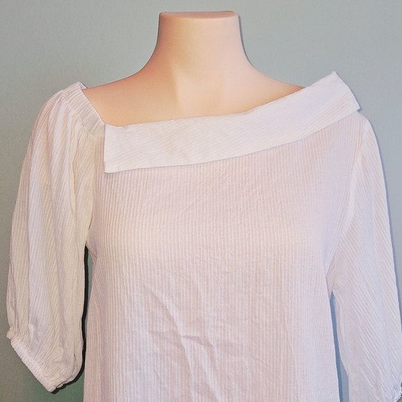 2️⃣9️⃣/4️⃣ Asymmetrical collar white shirt - Picture 7 of 7